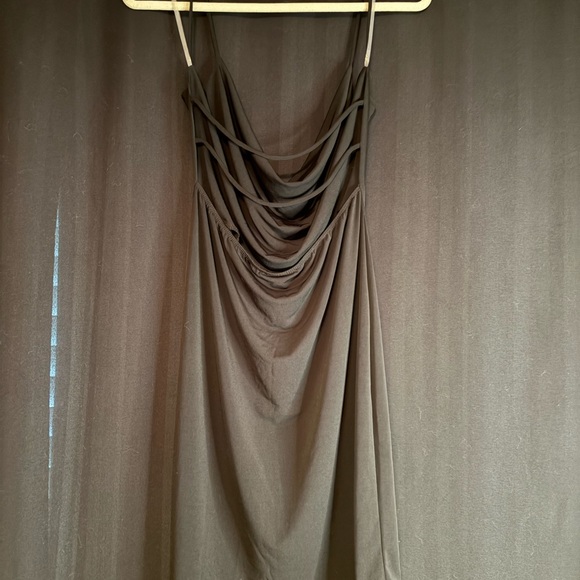 LBD - Picture 2 of 5